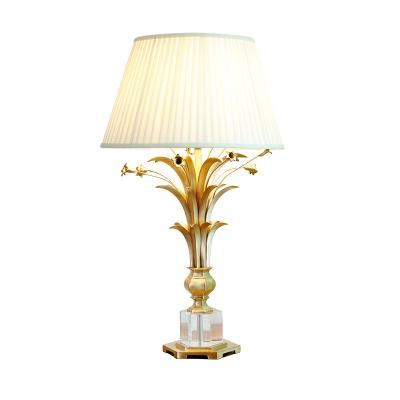 China Contemporary European Indoor Country Style Table Lamps Gold Bedside Table Lamp Bedside Lamp from Jewellerytop for sale