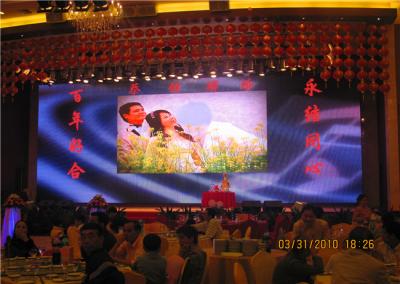 China P10mm Pixels Curve Curtain LED Display For Indoor And Outdoor for sale