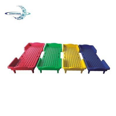 China Supplier Custom Multi Color Kindergarten Bed Stackable Plastic Plastic Kids Bed for sale