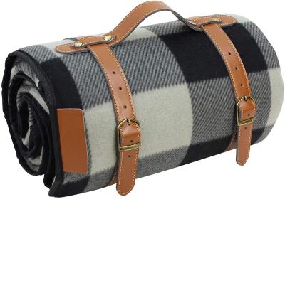 China Portable Polyester And Extra Large Outdoor Picnic Blanket For Spring Summer Black And Gray for sale