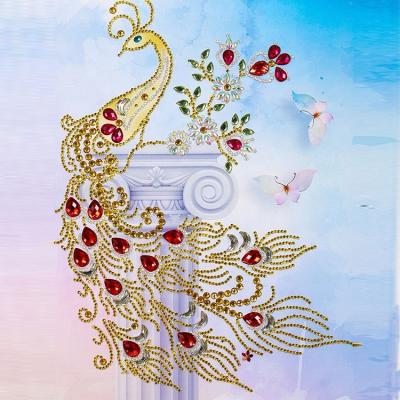 China Modern Decorative Arts And Crafts DIY Elegant Crystal Diamond Painting Special Shaped Peacock for sale