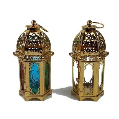 China Holiday EID Ramadan Muslim Golden Iron Lamp Candle Holder Handwork Ornaments Home Decoration for sale