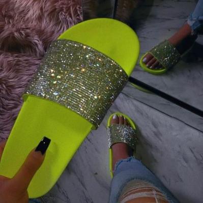 China Fashion Trend Drop Fashion Ins Shipping Pink Rhinestones Slides Slippers For Women Diamonds Sandals Slipper Summer Outdoor Flat Sandal Ladies for sale