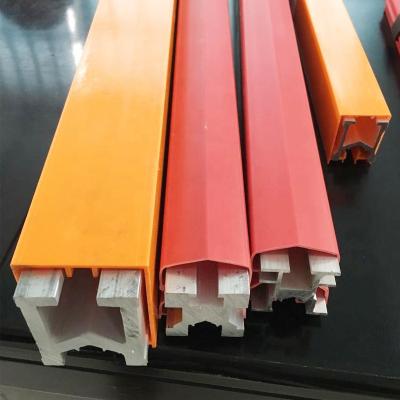 China Ingesloten Busbar van de Leiderkraan Systeem, 3 4 6 p-van het de Huisvestingskoper van pvc Bars van Buss Te koop