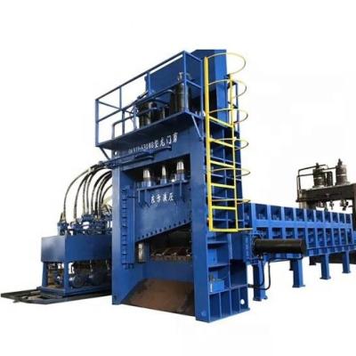 中国 gantry type hydraulic shearing machine for steel tube joist steel 販売のため