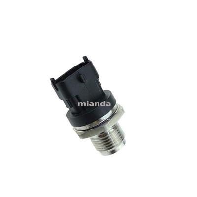 China Engine Parts Mianda Fuel Rail Pressure Sensor Suitable For Lveco 45962079f 42561376 2C469F972CA 0281002846 0 281 002 846 for sale