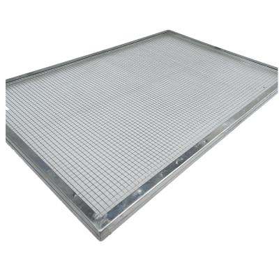 China Beautiful 304 Stainless Steel Surface Rectangle Perforated Mesh Trays for sale