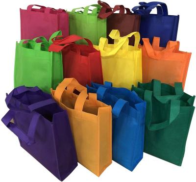 China 9.8 x 8.9 inch Recyclable Promotional Reusable Colorful Nonwoven Gift Tote Bags with Custom Logo for sale