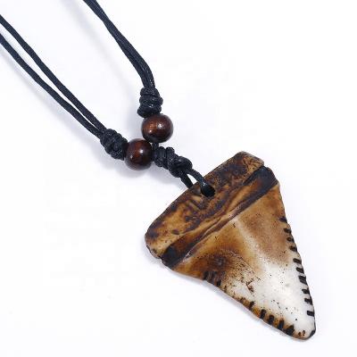 China Wholesale Retro Men's Ethnic Style Necklaces Woven Resin Ethnic Punk Style Handmade Jewelry New Beads for sale