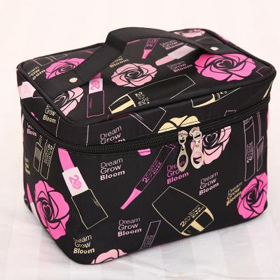 China Fashion Woman Cosmetic Bags Heart PVC Cosmetics Bag Makeup Travel Bag Cosmetic for sale