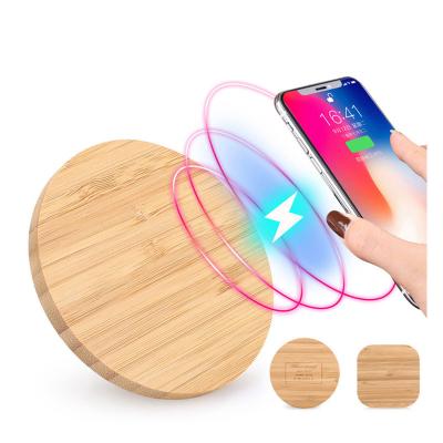 China Universal Custom Gifts High Speed ​​10W Qi Fast Radio Charging Wooden Bamboo Wireless Charger For Iphone Samsung Mobile Phone for sale