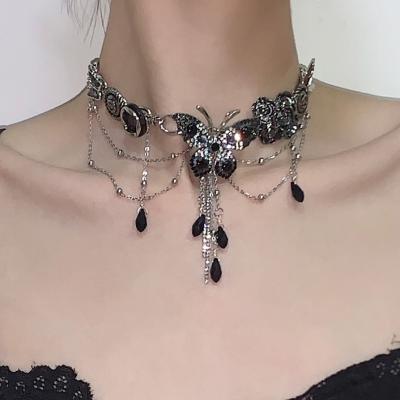 China Y2K soft cool exaggerated punk butterfly button fringe nickel free black crystal necklace for sale