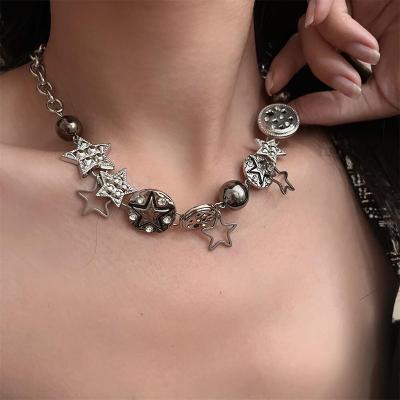 China Chic Exaggerated Exquisite Vintage Niche Choker Star Punk Necklace Button Clavicle Chain Nickel Free for sale