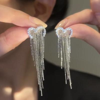 China Long Fringe Pearl Environmentally Friendly Temperament Full Diamond Earrings For Women Delicate Niche Earrings for sale