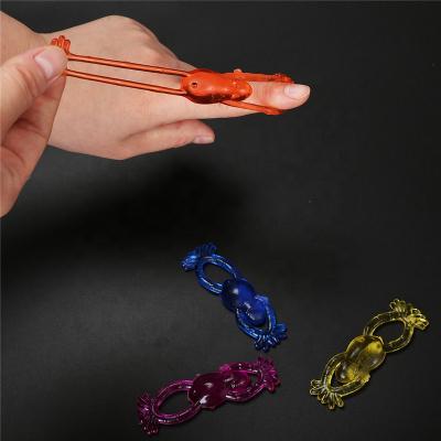 China Promotional Toys/For The Capsule Slingshot Wholesale Promotional Animal Sticky Frog Sticky Wall Toy For Kids for sale