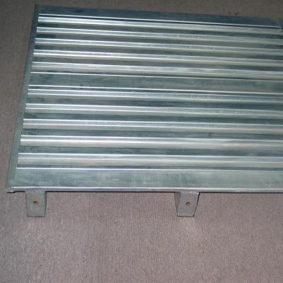 China Eco-friendly and customized 1000kg per piece loading capacity four entry way steel pallet for sale