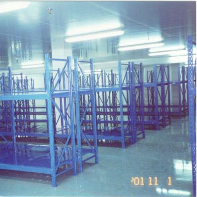 China Corrosion Protection 50mm Pitch 55*47*1.5mm Upright And P Step 4 Layer Beam Beam Steel Decking Medium Duty Racking for sale