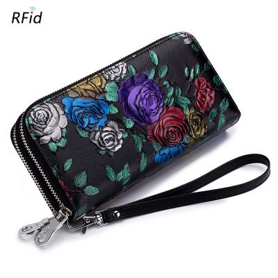 China Women Grab Wallet with Bracelet Rose Flower Double Zipper Ladies Genuine Leather Wallet Lots of Sorting Boxes Women Grab Wallet with Bracelet for sale