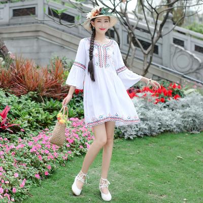 China Anti-Wrinkle 2022 Retro Summer Style New Cotton Ethnic Loose Plus Size V-Neck Puff Sleeve Embroidered 100% Short Dresses For Women for sale