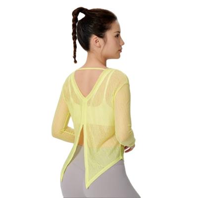 China Ice Silk Elastic Quick Drying Short Sleeves 2023 Mesh Breathable Yoga Fitness Top Cotton Skincare Elastic Yoga Sports Coat for sale