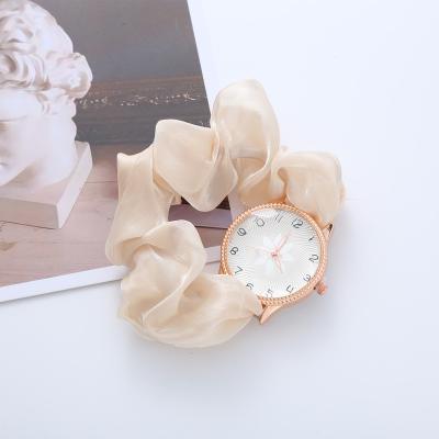 China Lady Dress Jewelry Wristwatch Brand Quartz Watch Popular Luxury Women's Casual Bracelet Watch for sale