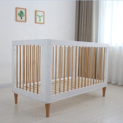 China Multifunctional Wooden Bed Elegance Style Certified Baby Crib for sale