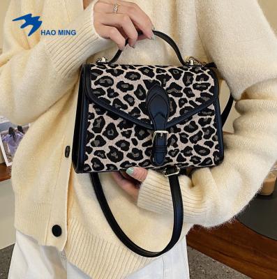 China 2021 Fashion Newcomer Bolsa Designer Luxury Handbags Famous Brands Women Handbags Fashion Purse For Woman for sale