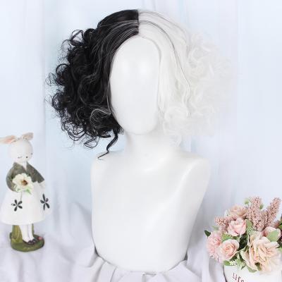 China New Movie Straight Cruella Half Black And White Wigs For Costume Cosplay Women Girls Short Curly Hair Cute Wig For Party Halloween for sale