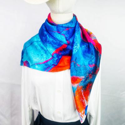 China Square The first-line luxury OEM factory produces 100% silk customized artist's original printed lady silk scarves for sale