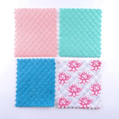 China Weft Knitted Sustainable Kitchen Microfiber Glossy Towel Eco - Friendly Cleaning Pad for sale