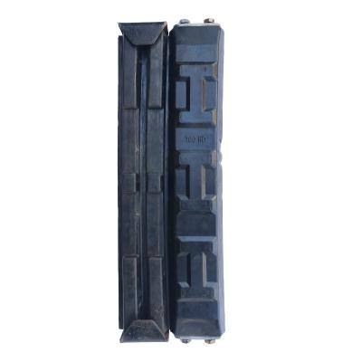 China Construction Material Stores Hitachi Hyundai Kato Kato Sumitomo Volvo Doosan Kato Excavator Special Rubber Track Shoe 700mm Gusset Plate for sale