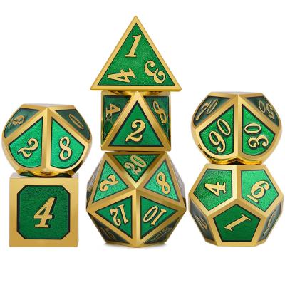 China Fashionable custom made polyhedral game gold wholesale size round corner family entertainment party bulk polyhedral game carves for sale