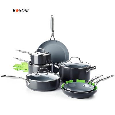 China Modern Fashion 8pcs Stainless Steel Cookware Set With Non Stick Coating Saucepot Saucepan Pan With Glass Lid And SS Handles for sale