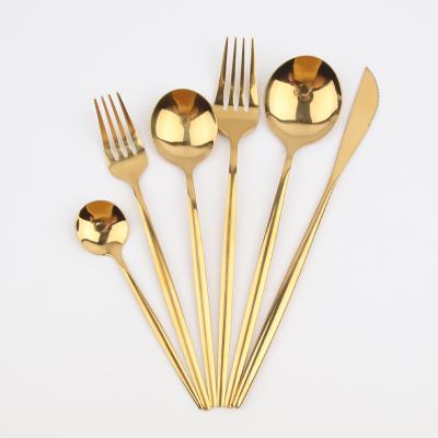 China Sustainable 24pcs Stainless Steel Cutlery Set Gold and Silver Kitchen Dinnerware Set Knife Fork and Spoon for sale