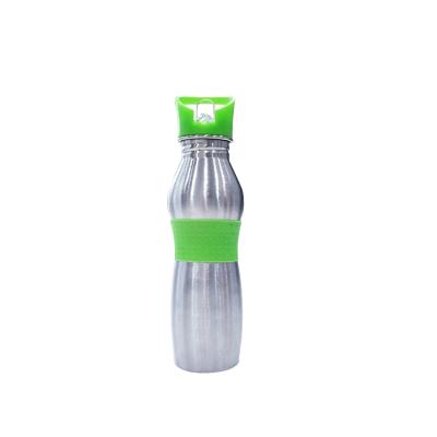 China Sustainable Free Sample Green 750ml Aluminum Bicycle Sports Water Bottle With Custom Logo for sale