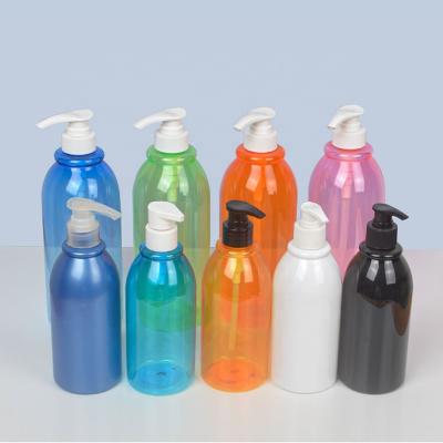 China Custom Logo 500ml 1000ml Cosmetic Plastic Bottle Amber White Transparent Blue Shampoo Lotion Bottle With Plastic Cap for sale