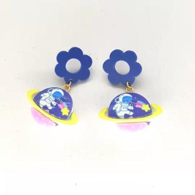 China Fashion KDB8319 Lastest Astronaut Resin Wholesale CLASSIC Earrings Kids Acrylic Earrings for sale