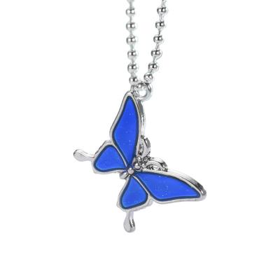 China FASHIONABLE Wholesale Popular Mood Necklace Young Girls Mood Butterfly Glitter Changing Necklace for sale