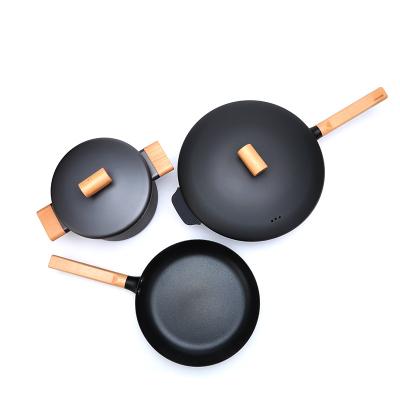 China Durable 3 piece high quality carbon steel non-stick cookware sets kitchen soup pot/frying pan for sale