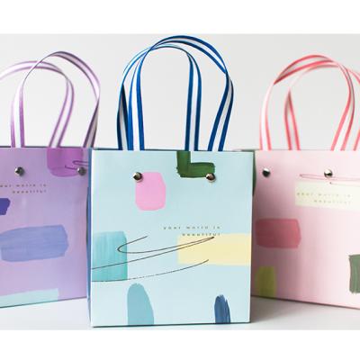 China Recycled Materials High-end Exquisite Single Bag Gift Packaging Bag Korean Version for sale