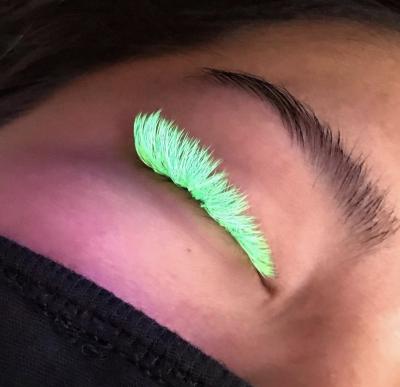 China Long Natural UV Neon Eyelash Extension Customize Color Lash Glow in Dark Eyelash Extensions for sale