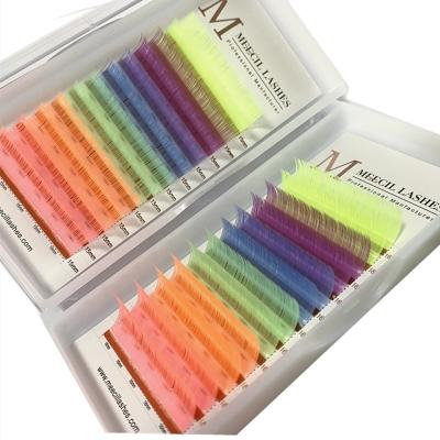 China Natural Long Glow In The Dark Individual Rainbow Eyelash Extensions Green Color Yellow Lashes for sale