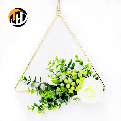 China Soft Material High Quality Home Decoration Tripod Metal Frame Decorative Props For Christmas New Year for sale