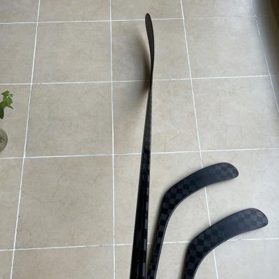 China 100%Carbon Ice Hockey Stick One Piece Light Weight Customer Brand Or Empty Ice Hockey Stick for sale