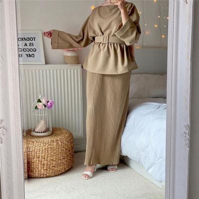 China 2021 Striped Office Suits Women Fashion Modest Casual Suits Islamic Clothes Polyester Skirts+Tops 2pcs for sale