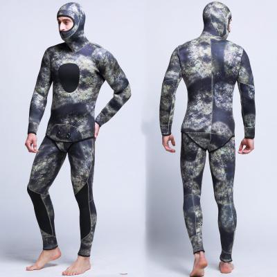 China Hot Sale Antibacterial Spearfishing 5mm/3mm Neoprene Wetsuit Camouflage Back Diving Suits Zip Surfing Suit for sale