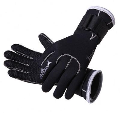 China Men's and Women's Diving Ideal for All Watersports 3MM Premium Neoprene Anti-Slip and Anti-Scuff Diving Gloves for sale