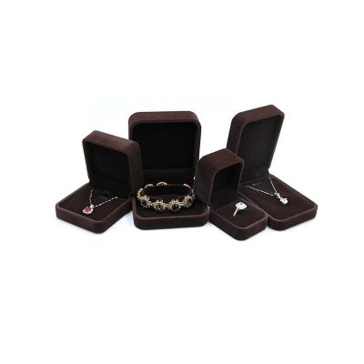 China 2021 New Design Eco - Friendly Luxury Jewelry Wooden Jewelry Display With Velvet Insert for sale