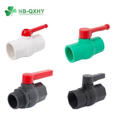 China Hoge duurzaamheid PVC eenrichtingsplastiekklep Dn32 draadbalklep met UV-bescherming Te koop