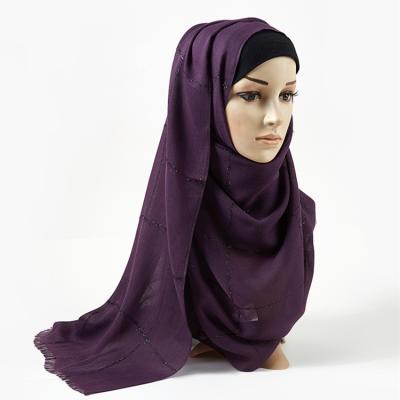 China 2019 Newest Style Fashion Women Cotton Plaid Hijab Scarf High Quality Muslim Shimmer Hijab for sale